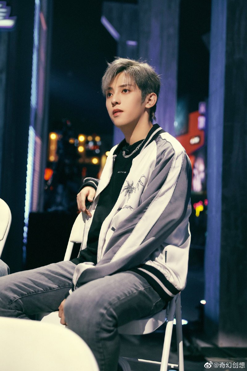 fullmoonsmiley's tweet photo. เฮียหล่อมากกก❤️😍
#符龙飞 #FuLongfei 
#JasonFu #ฝูหลงเฟย 
#StreetDanceOfChinaS5 #Youku @YoukuOfficial https://t.co/q5qkjVSNSW