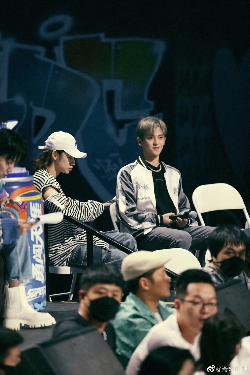 fullmoonsmiley's tweet photo. เฮียหล่อมากกก❤️😍
#符龙飞 #FuLongfei 
#JasonFu #ฝูหลงเฟย 
#StreetDanceOfChinaS5 #Youku @YoukuOfficial https://t.co/q5qkjVSNSW