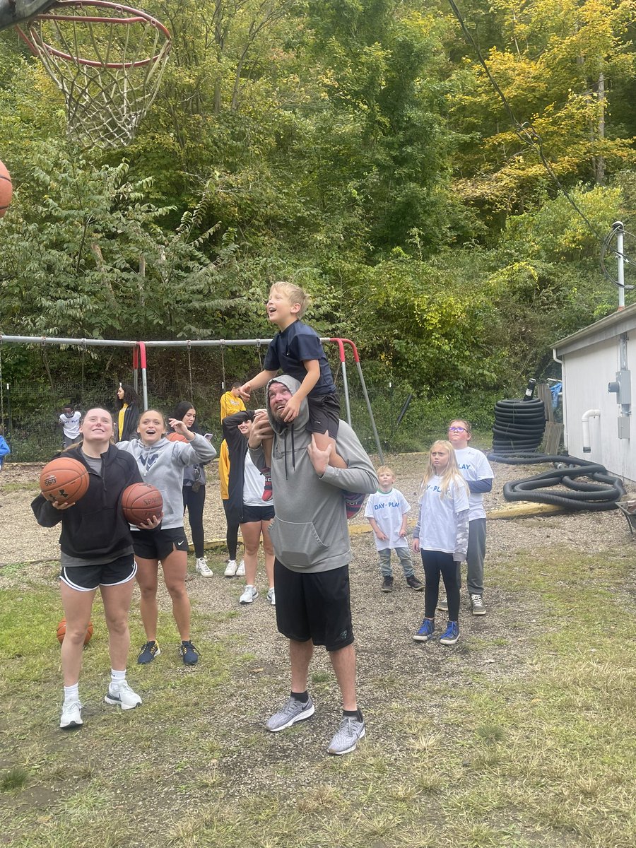 𝐒𝐚𝐭𝐮𝐫𝐝𝐚𝐲’𝐬 𝐚𝐫𝐞 𝐟𝐨𝐫 𝐒𝐄𝐑𝐕𝐈𝐂𝐄
Thank you to The Shack Neighborhood House for inviting us to your annual Mini Day of Play 💛💙