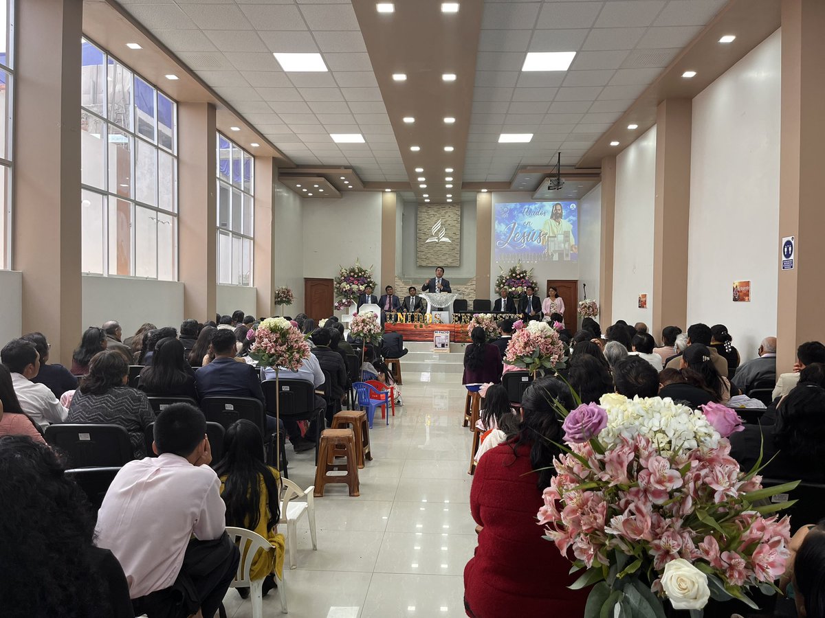 AdventistasANoP's tweet photo. 🎉¡#170años ganando almas para Cristo! 📖🙏
@CarlosRequejoP Líder de @AdventistasANoP «La #EscuelaSabática es una agencia ganadora de almas en la que los miembros de iglesia se capacitan para cumplir la #misión» ❤️⛪ #CRM #RID https://t.co/mB4u6Jl9JG