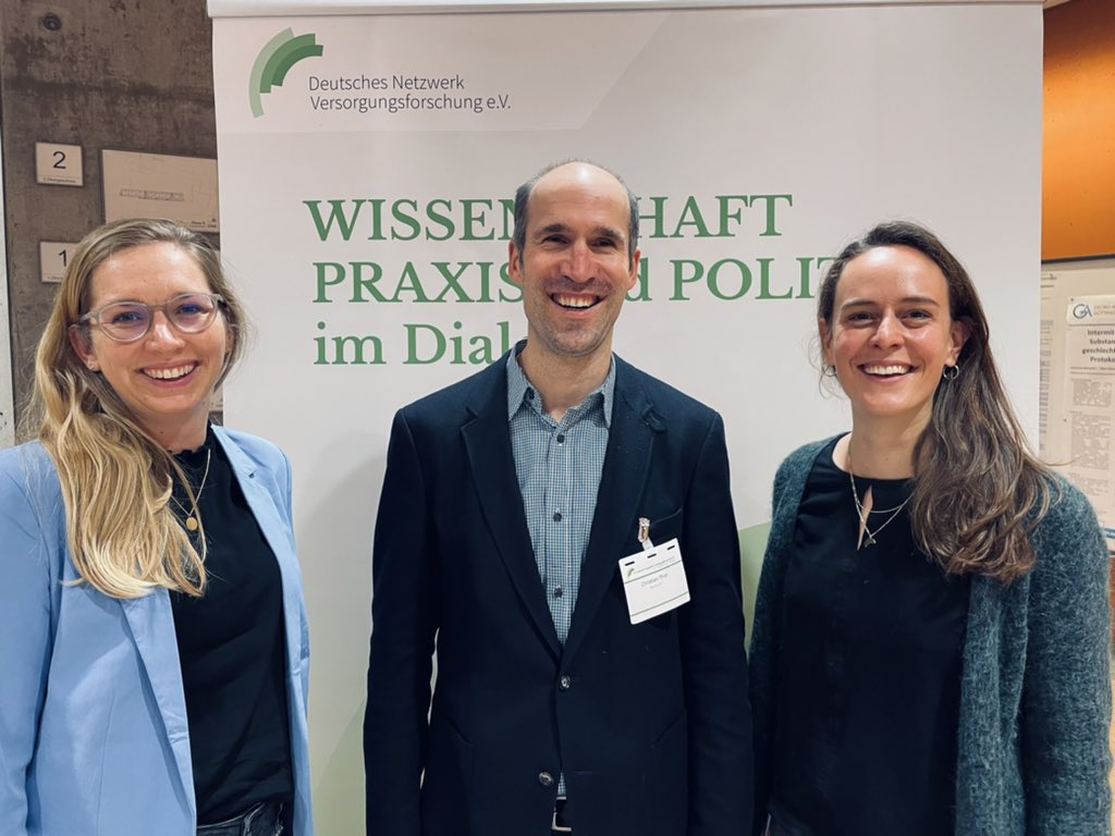 3 Tage spannende Vorträge und Diskussion zur #Versorgungsforschung #DKVF2022. Toll, dies gemeinsam mit meinen Kolleg*innen der @hsgesundheit verfolgen zu können. Thanks <a href="/dnvf_ev/">DNVF e.V.</a> for having us!