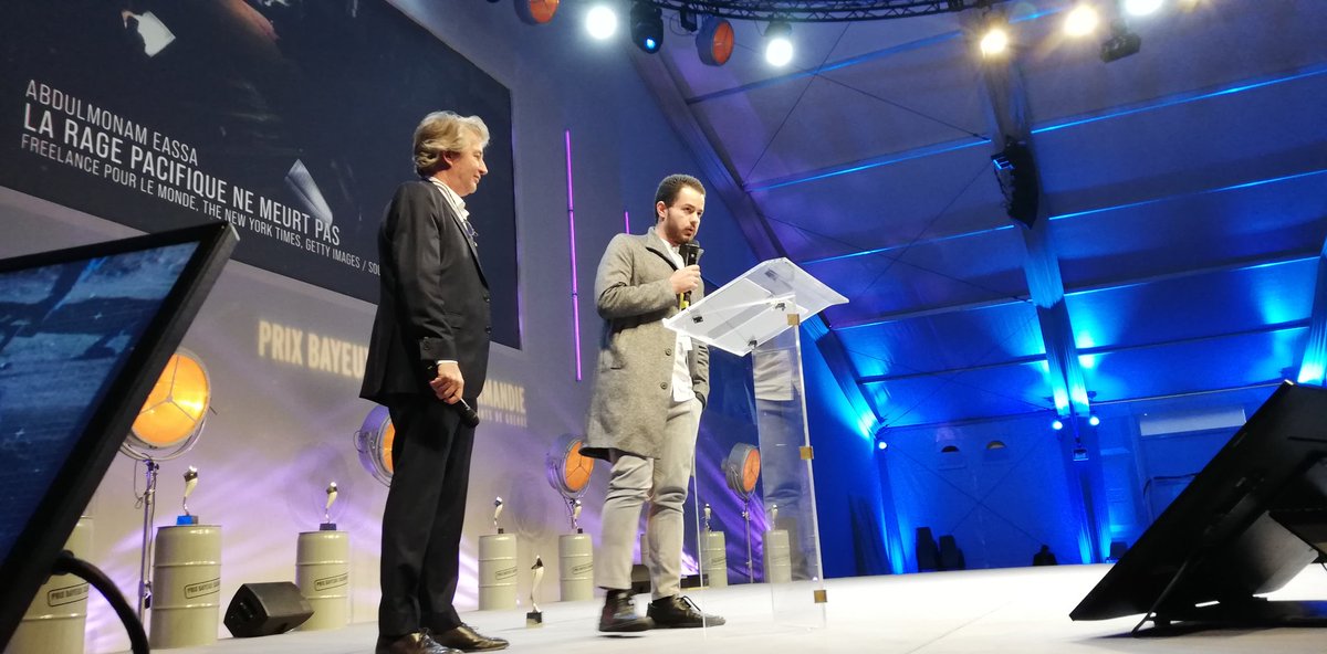 Prix du jeune reporter pour <a href="/abdfree2/">Abdulmonam Eassa</a> pour son travail sur le conflit au Soudan <a href="/PrixBayeux/">Prix Bayeux Calvados-Normandie</a> <a href="/OuestFrance14/">Ouest-France 14</a>