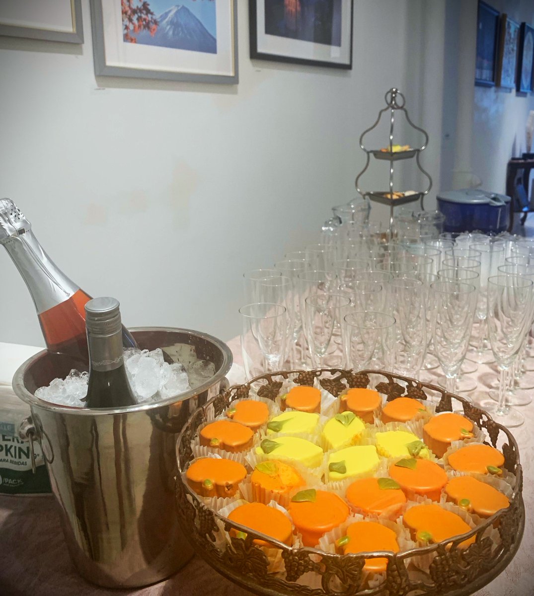 AmsterdamWhitny's tweet photo. Pop the pink champagne to celebrate Amsterdam Whitney Gallery's 20th Anniversary with our "Chelsea Biennale" exhibit on October 8th from 2pm to 4pm. #champagnereception #chelseabiennale https://t.co/17cIMk8qvq