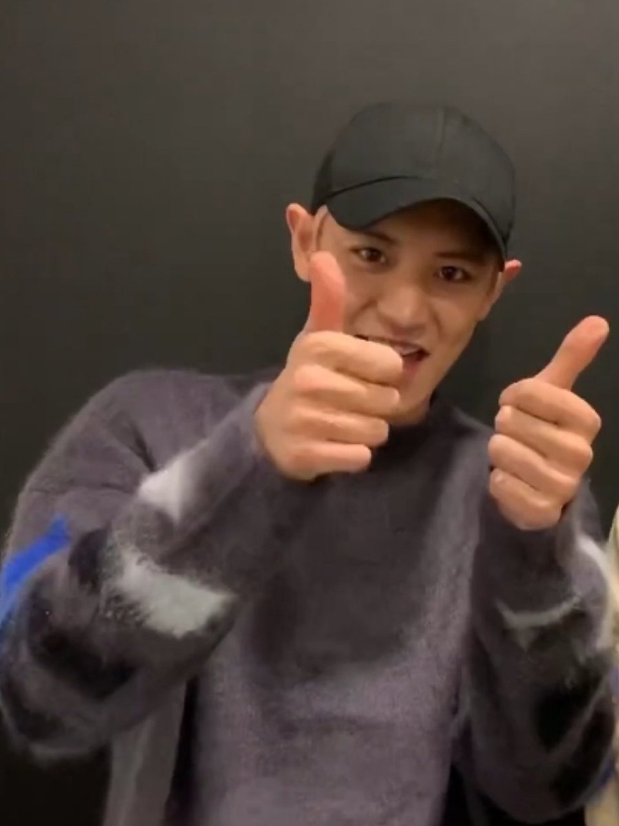 cyhourly's tweet photo. 엑소 박찬열  #CHANYEOL #찬열 
#박찬열 #엑소찬열 #チャニョル #灿烈 https://t.co/ePfdvfNOfD