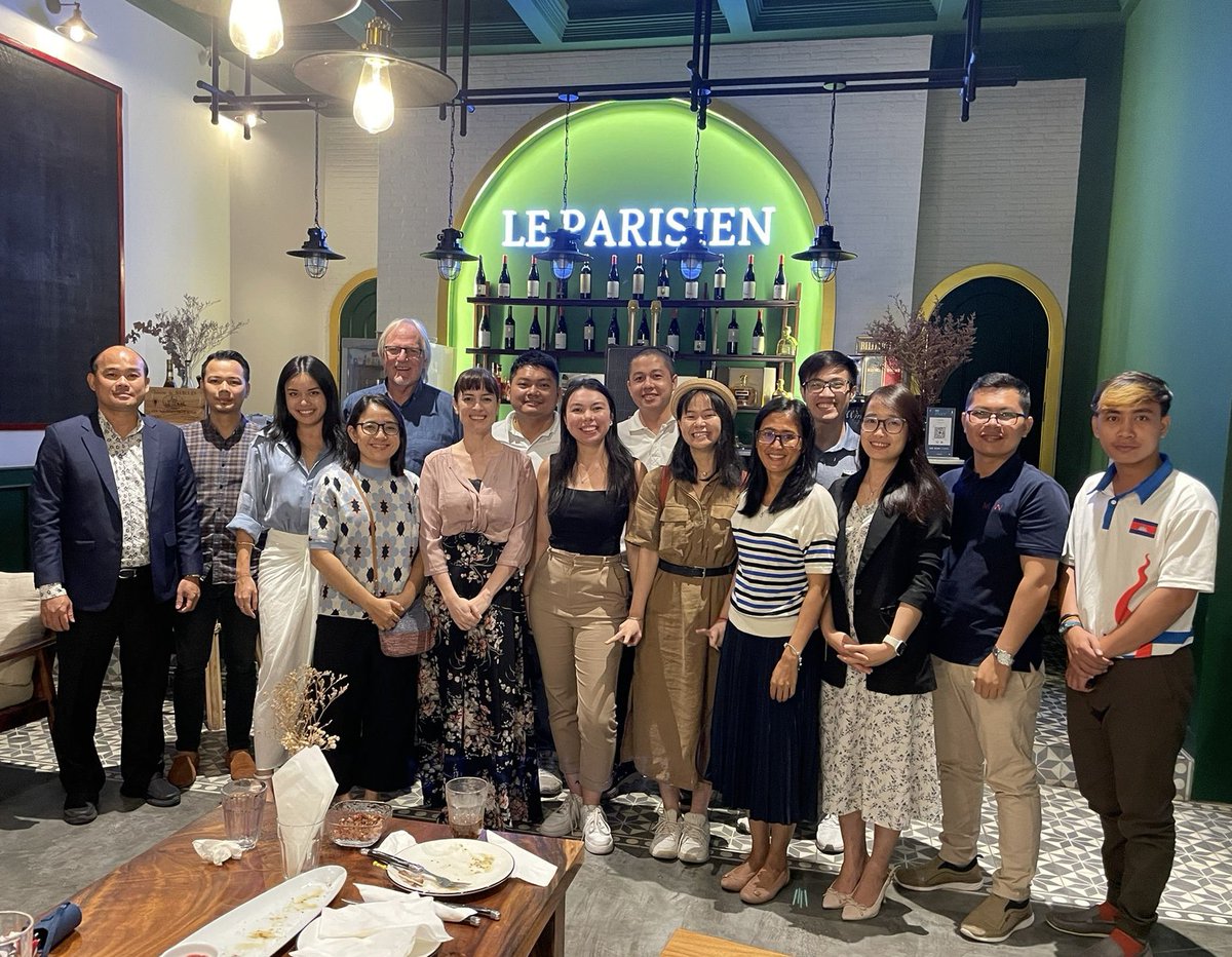 asefedu's tweet photo. This evening we held an alumni meet up in Phnom Penh π°π
With alumni from #ASEFYLS2 #ASEFYLS4 #ASEFClassNet13 #ASEFClassNet14 #ARC4 #ASEFSU19 #ASEFSU23 #ModelASEM7
We loved catching up with our alumni and giving them the chance to meet and network with one another too! π https://t.co/MpObotEXiX