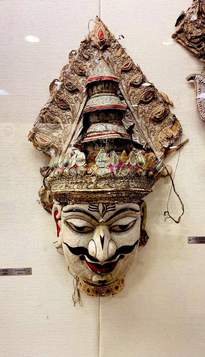 bibhupatnaik's tweet photo. ଶିବ ମୁଖା
Siba Mask
#sangeetnatakakademi #siba #traditionalmask #ଶିବ #ମୁଖା https://t.co/WHoM4W7McB