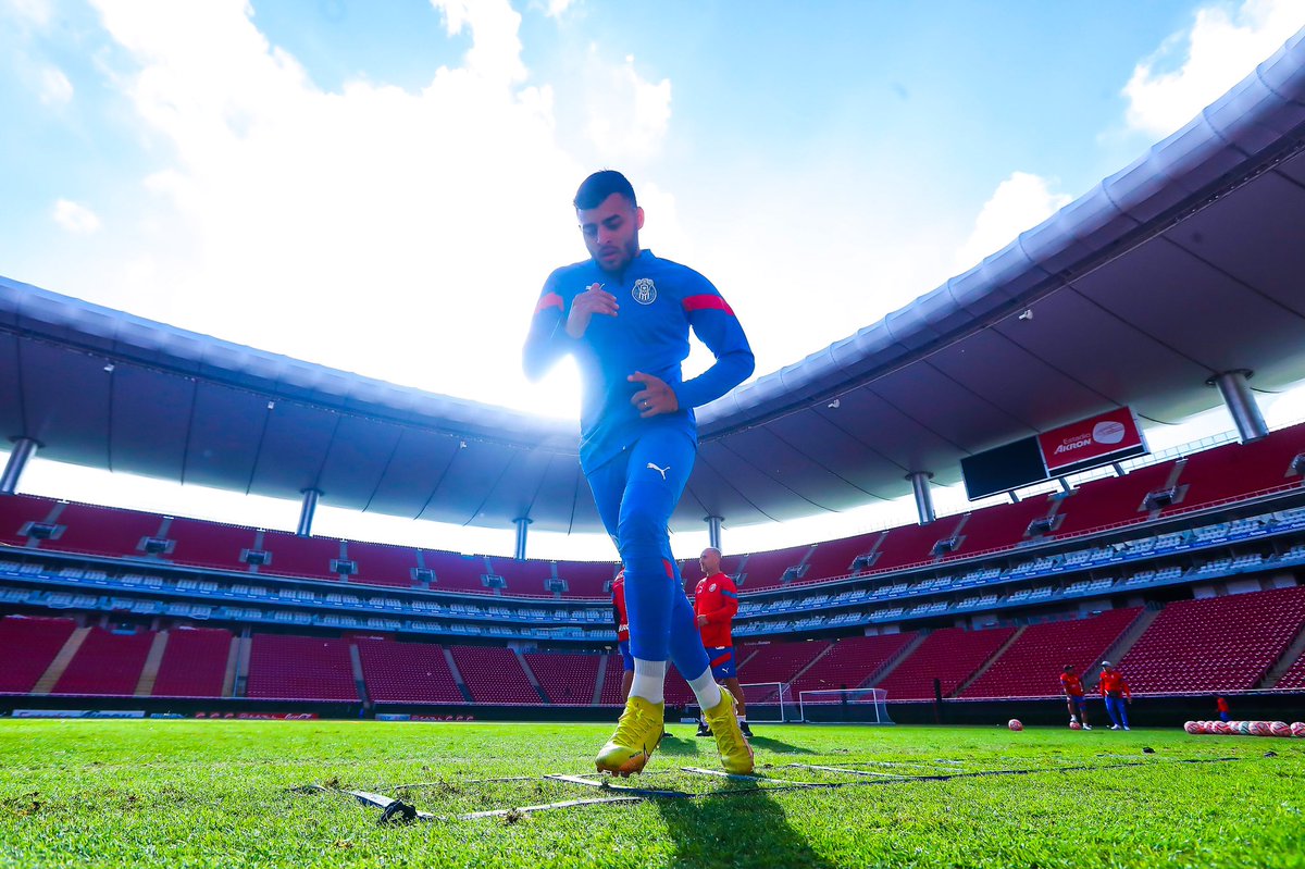 Chivas's tweet photo. ☀️ EL SOL DE GUADALAJARA 🇲🇽 https://t.co/ZfGnsWbvy3