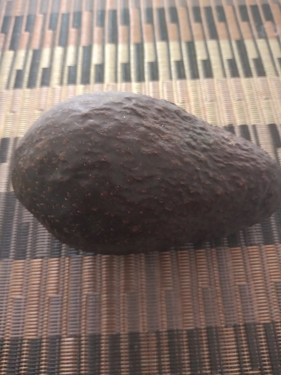 Swingle691's tweet photo. Buenas tardes gente bonita, el aguacate excelente fruta con grasas buenas, rico en minerales potasio y calcio, rico en vitamina e. Rico antioxidante. Solo cuidar la porción por comida. Información por inbox. https://t.co/U4scRda6JG