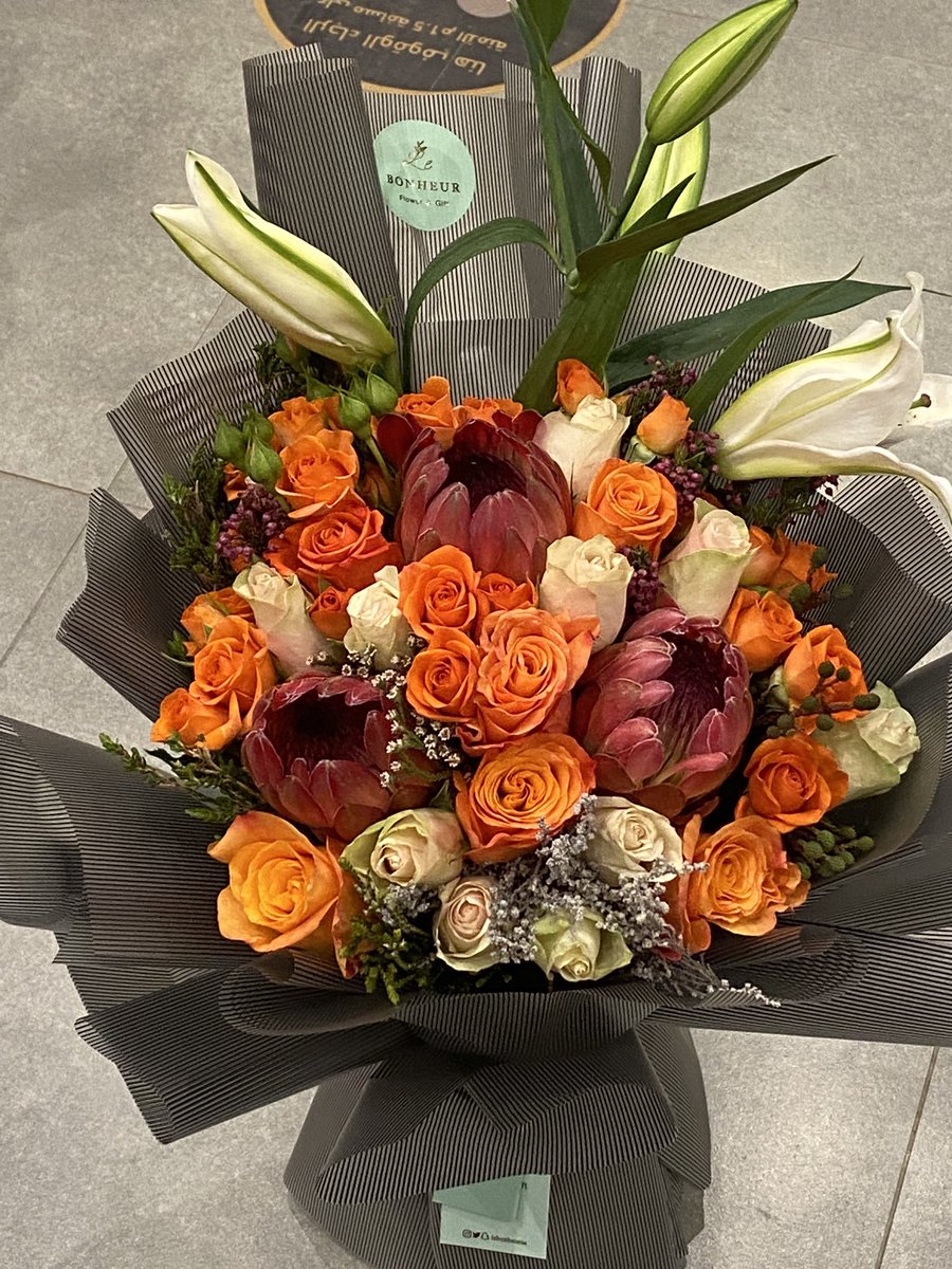 lebonheursa's tweet photo. 🧡🧡🧡🧡🧡🧡 https://t.co/S3reNfTGlq