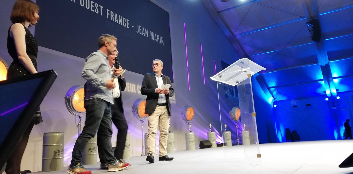 Le prix <a href="/OuestFrance/">Ouest-France</a> de la presse écrite est remis à <a href="/KoliaDelesalle/">Nicolas Delesalle</a> de Paris Match pour un de ses reportages en Ukraine <a href="/PrixBayeux/">Prix Bayeux Calvados-Normandie</a> <a href="/OuestFrance14/">Ouest-France 14</a>