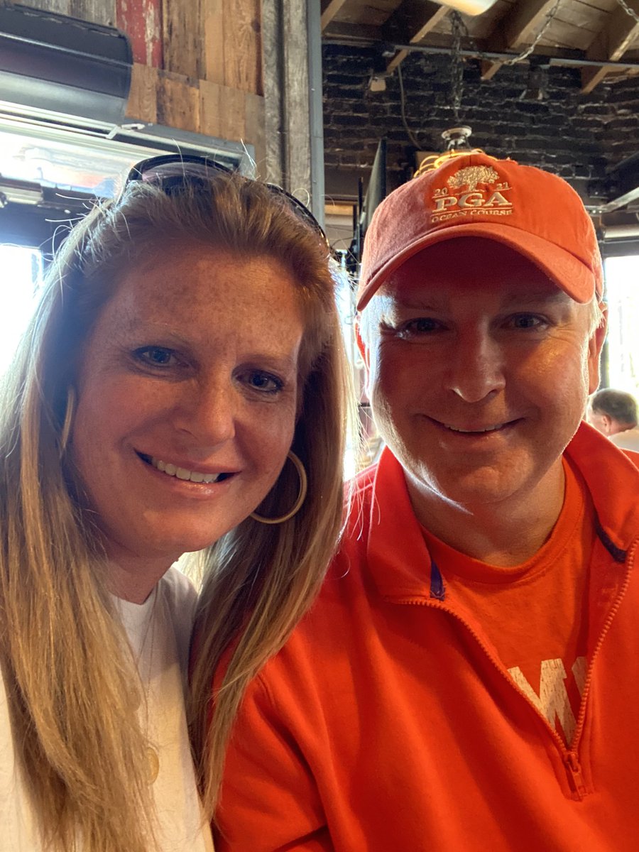 BCdee97's tweet photo. First drink of the day…#Cityside 🥂

#WeAreBC 🦅🏈 #BeatClemson https://t.co/ZdkdgcEfvU