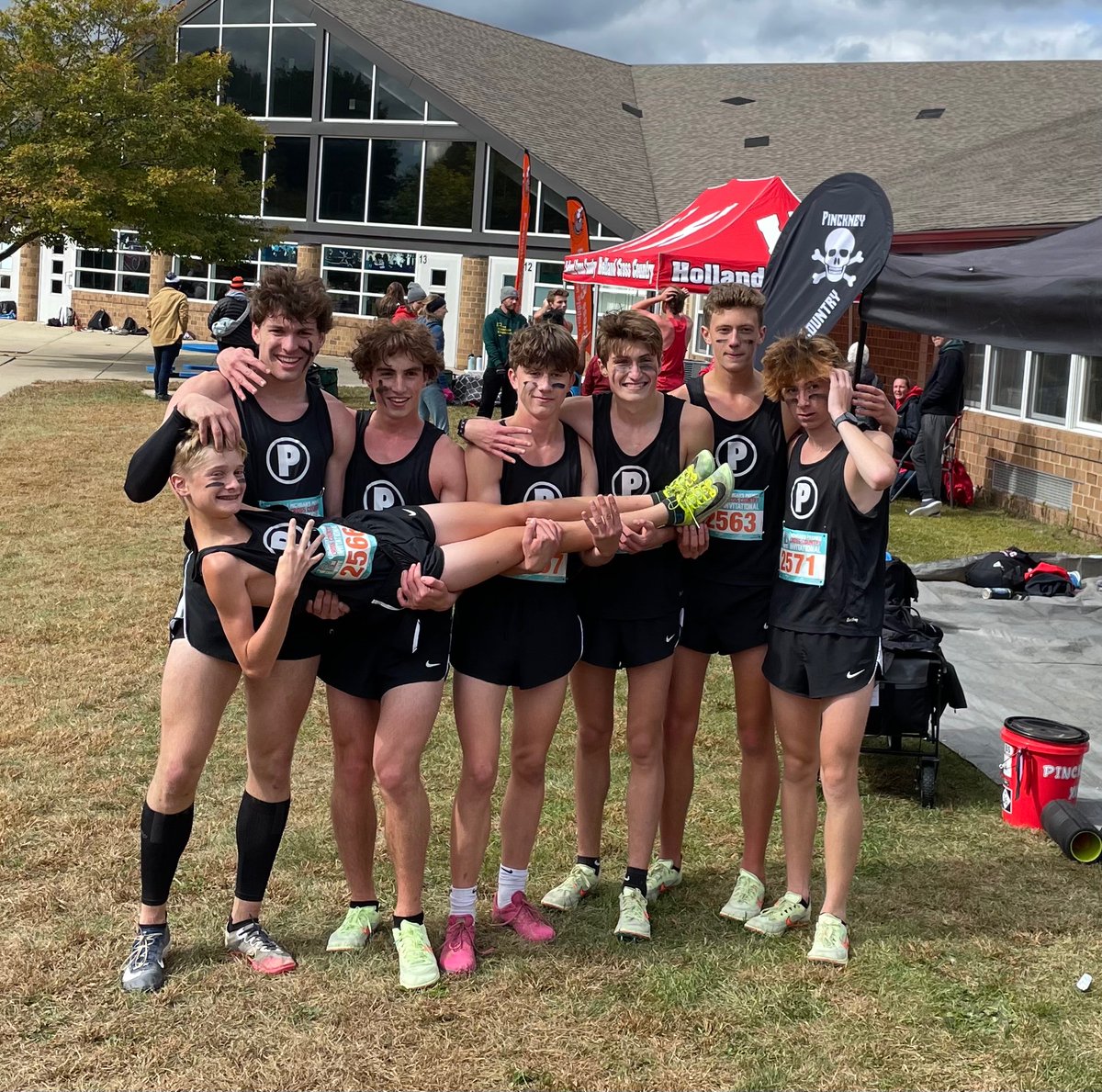 Pinckney Boys take #1 for D2 boys at Portage Invite!
🔥🔥🔥🔥🔥🔥🔥🔥🔥🔥