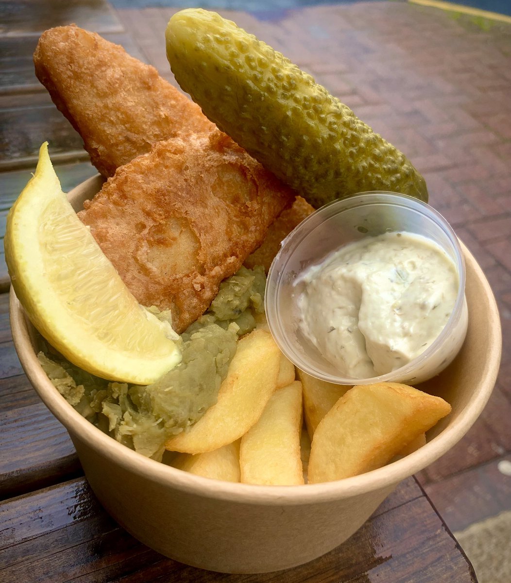 Fish &amp; Chips £6.50
<a href="/FCUnitedMcr/">FC United of Manchester 🟥⬜⬛</a> <a href="/FootyScran/">Footy Scran</a>