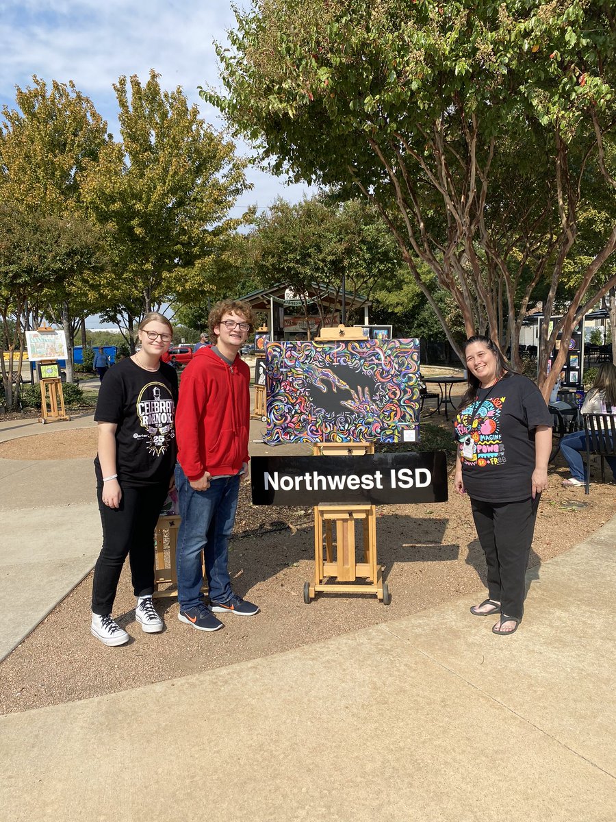 SteeleAHSArts's tweet photo. @NorthwestISD art work on display at Celebrate Roanoke @NISDFineArts - thank you to the teachers for all their hard work setting up the art work today #allforone #celebrateroanoke #SteeleNation https://t.co/jCmAD1xv83