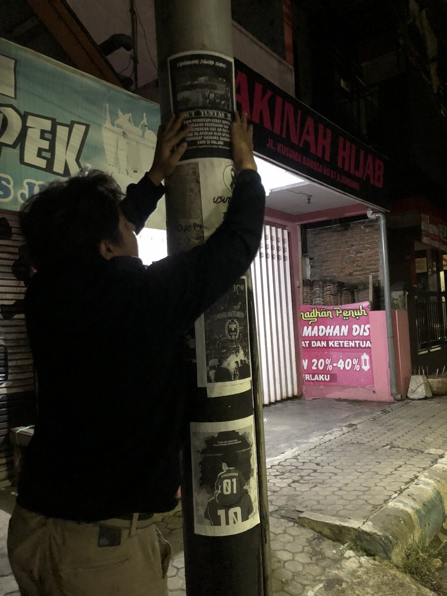 rikinfldyy's tweet photo. #UsutTuntasTragediKanjuruhan 
#NoJusticeNoPeace https://t.co/dvqthxs57K