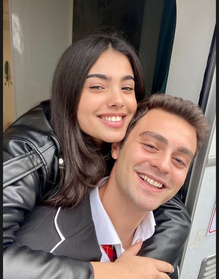 Yetuk ona porno tomosha