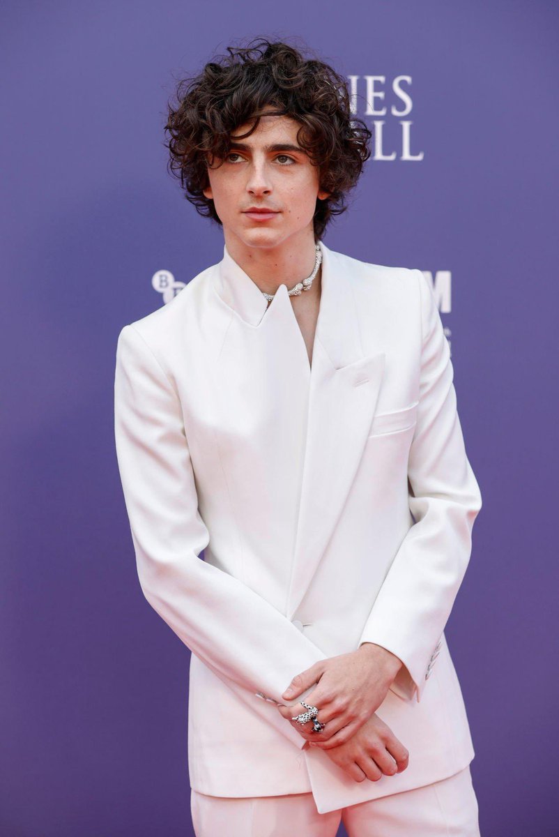 giuliachlmt's tweet photo. Timmy                    Timothée https://t.co/9VCybLtDuD