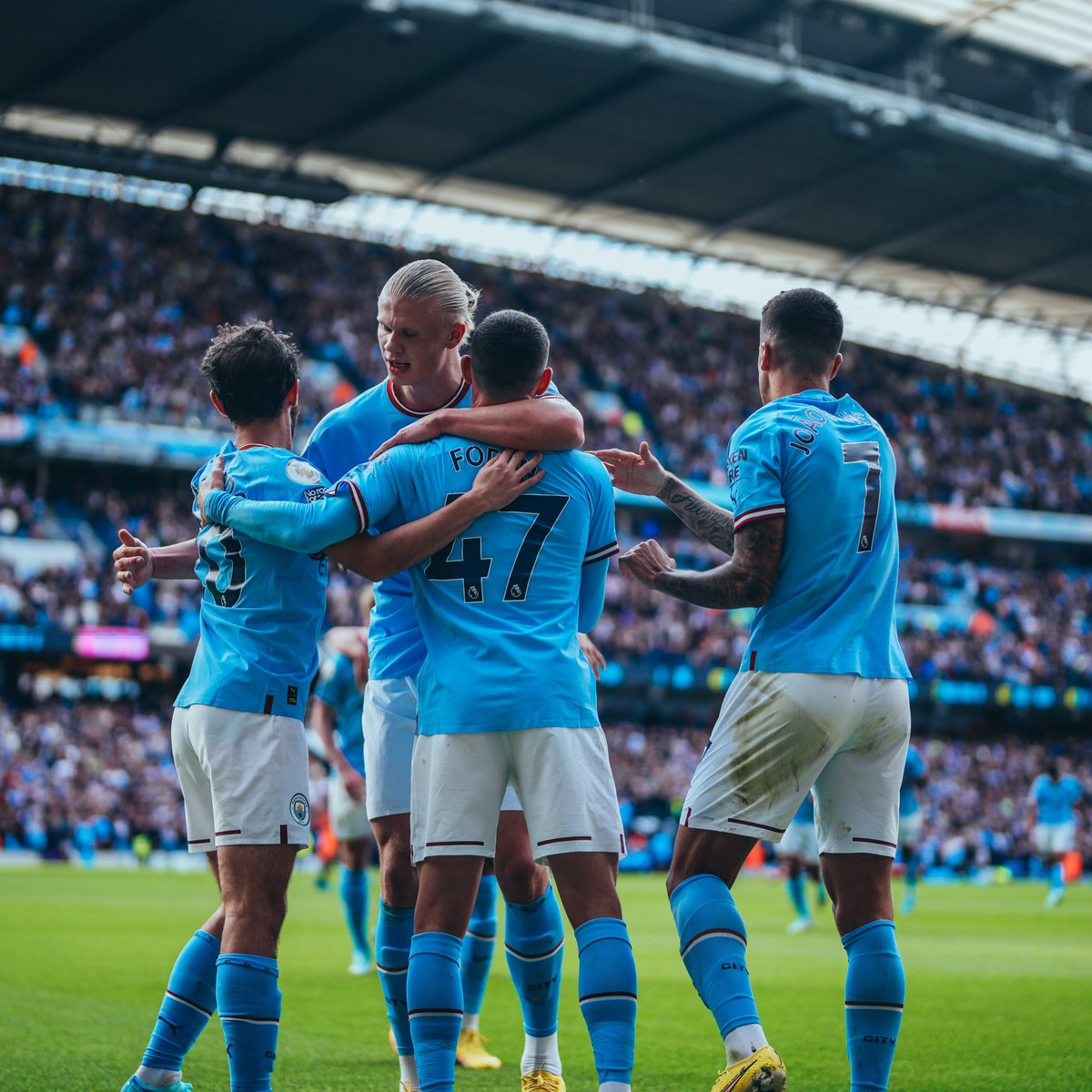 MCWFC_OSC's tweet image. Another FANTASTIC afternoon with our team 💙

#COMEONCITY #SAMECITY #SAMEPASSION 💙