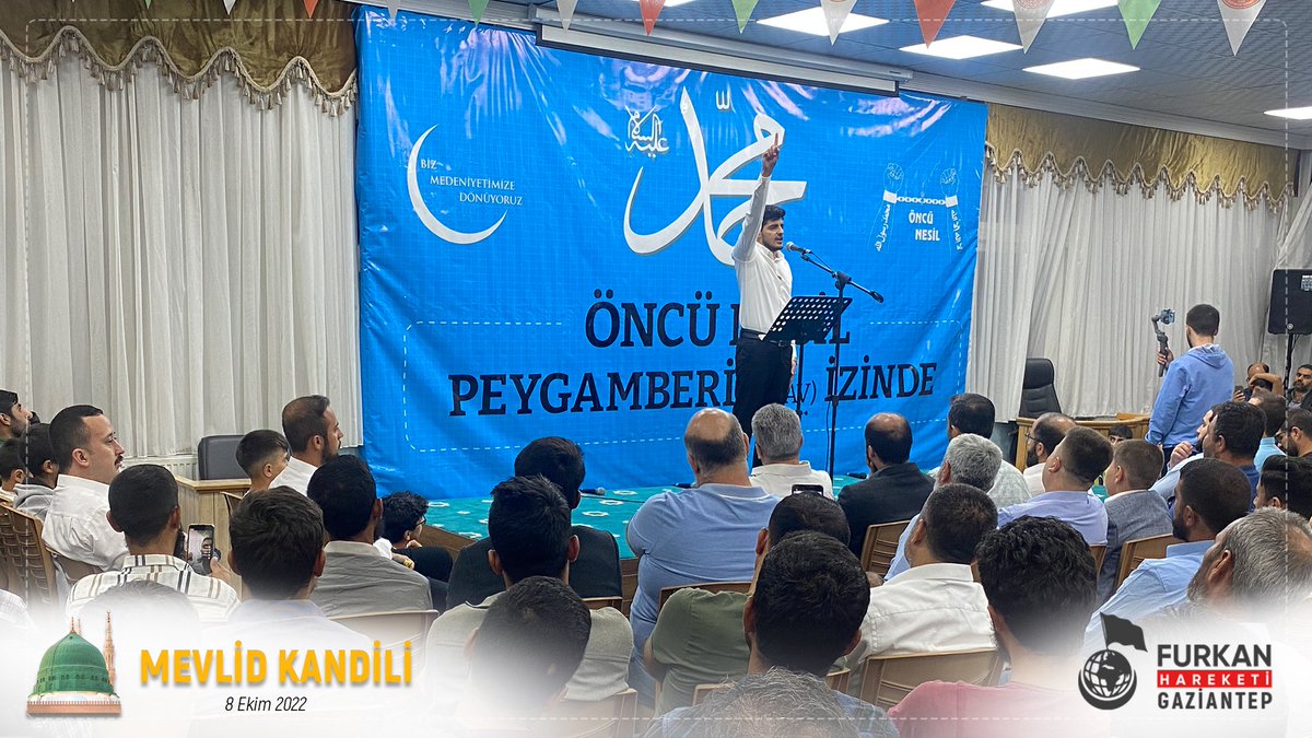 #MevlidKandili Programımız da Sırayı 'Komutan Peygamber' adlı Şiir Dinletisi Alıyor. Müstekbirlere artık rahat yok. Yakında nasıl bir inkılapla devrileceklerini Bekleyin ve görün. Canlı Yayın: youtu.be/h9GHoHCGZ-o