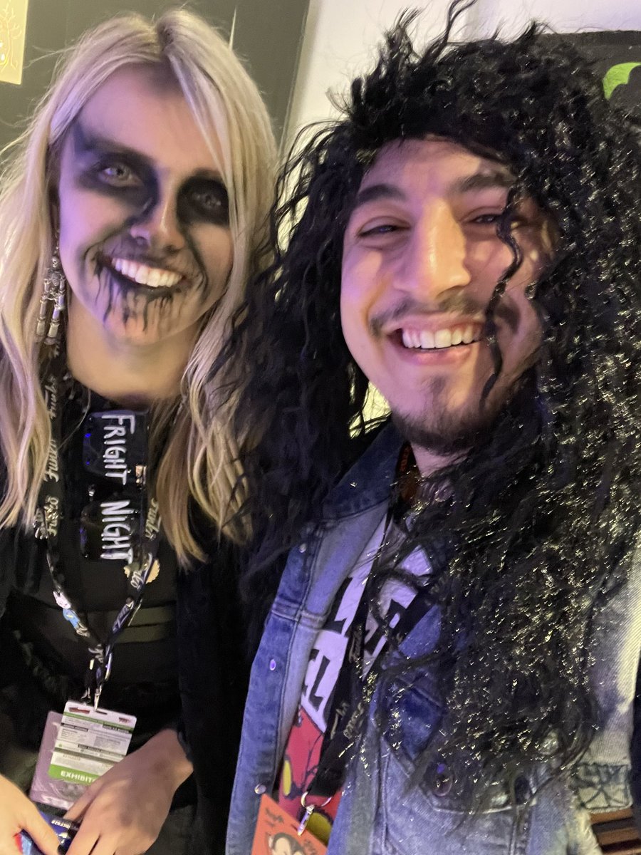 whatsPOPpincrze's tweet image. I had a great time at Fright Night last night &amp;amp; I finally met @ash_anderson24 &amp;amp; got this picture with her. Thank you for being so fun. Hope to meet again! 🤘🏻💀 #FrightNight #FunkoNYCC2022