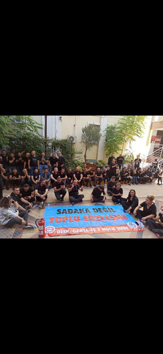 Genelisizm7's tweet photo. #direnborbeliscisi
Sadaka değil toplu sözleşme https://t.co/MMPTzKC75t