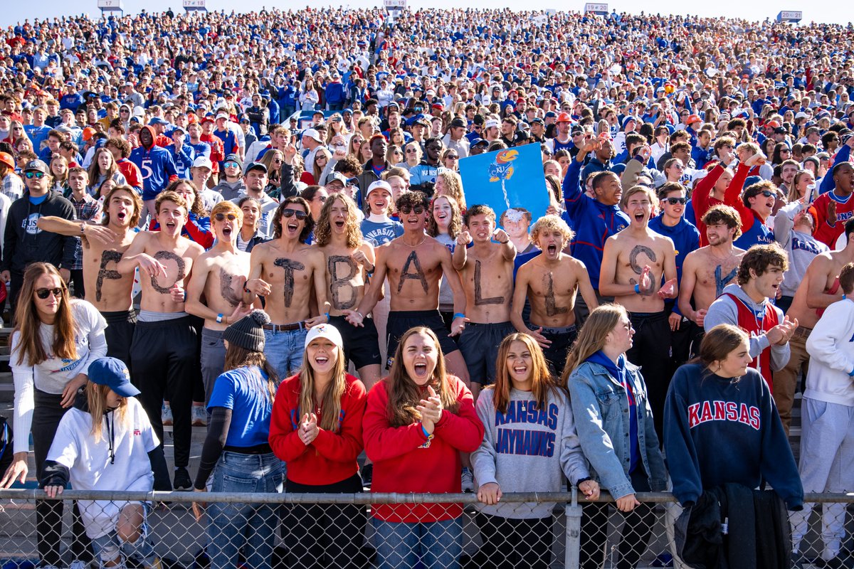 The Booth is ROCKINNNNNN‼️