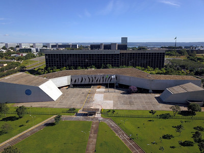 Cinco tribunais já aplicam filtro da relevância para admitir REsp dlvr.it/SZl942