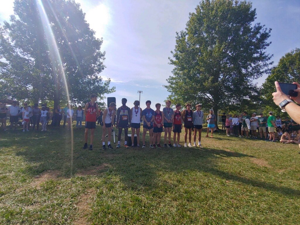 imlanewatson's tweet photo. Good job to everybody at Faith Academy Boardwalk Challenge today!
New 5k pr of 16:45.23 and a 6th place finish this morning. Proud of my team for fighting the course! https://t.co/RQcqOEVjr5