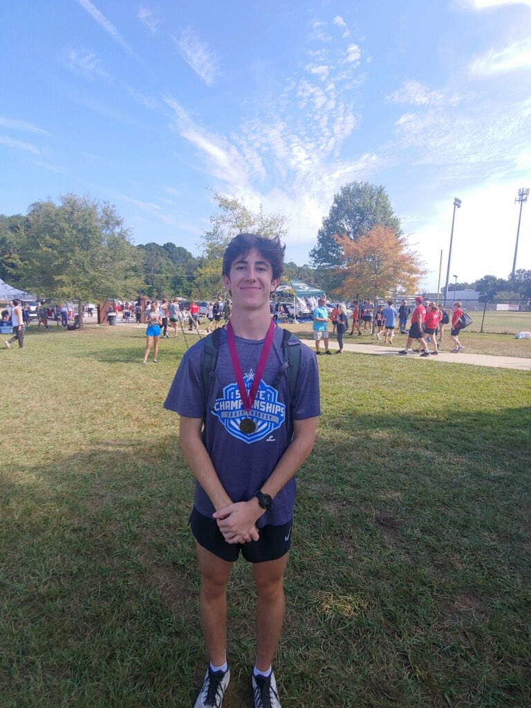 imlanewatson's tweet photo. Good job to everybody at Faith Academy Boardwalk Challenge today!
New 5k pr of 16:45.23 and a 6th place finish this morning. Proud of my team for fighting the course! https://t.co/RQcqOEVjr5