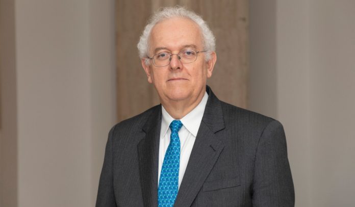 #Politica | MinHacienda de Colombia desmiente que no se vayan a firmar nuevos contratos de exploración de petróleo y gas <a href="/JoseA_Ocampo/">Jose Antonio Ocampo</a> <a href="/MinHacienda/">MinHacienda</a> <a href="/paisminero/">Minería y Energía</a> <a href="/IreneVelezT/">Irene Vélez-Torres</a> <a href="/petrogustavo/">Gustavo Petro</a> 
valoraanalitik.com/2022/10/08/min…