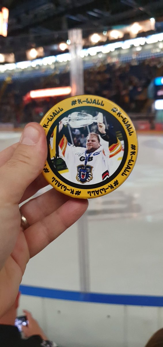 richbrad38's tweet photo. Got my #kwall puck. Lovely job @PanthersIHC https://t.co/dzXzz9bqnv