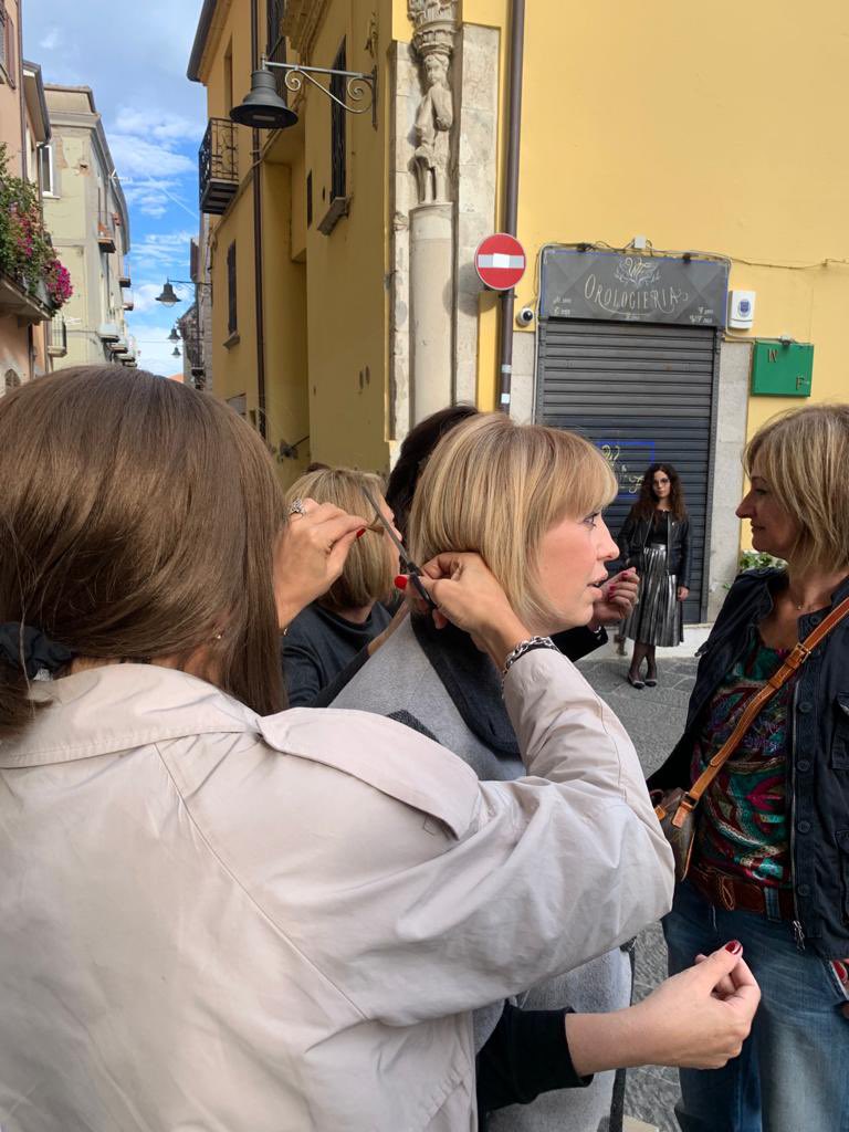 DemocraticheBas's tweet photo. Al grido di "Donna, Vita e Libertà", uniti per sostenere la protesta delle Donne Iraniane che, anche a costo della loro vita, protestano contro il regime tirannico della Repubblica Islamico Iraniana. Non torniamo indietro, difendiamo i diritti @RaffaeleLaRegin @SileoLucia https://t.co/FGSed62OCJ