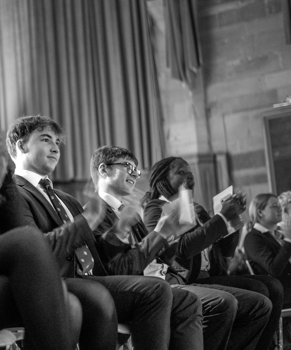 Robertson_Sed's tweet photo. The other pupils enjoyed watching their friends perform #supersupport 🎶🤎⭐️🦋 https://t.co/gXzbQ5PCc2