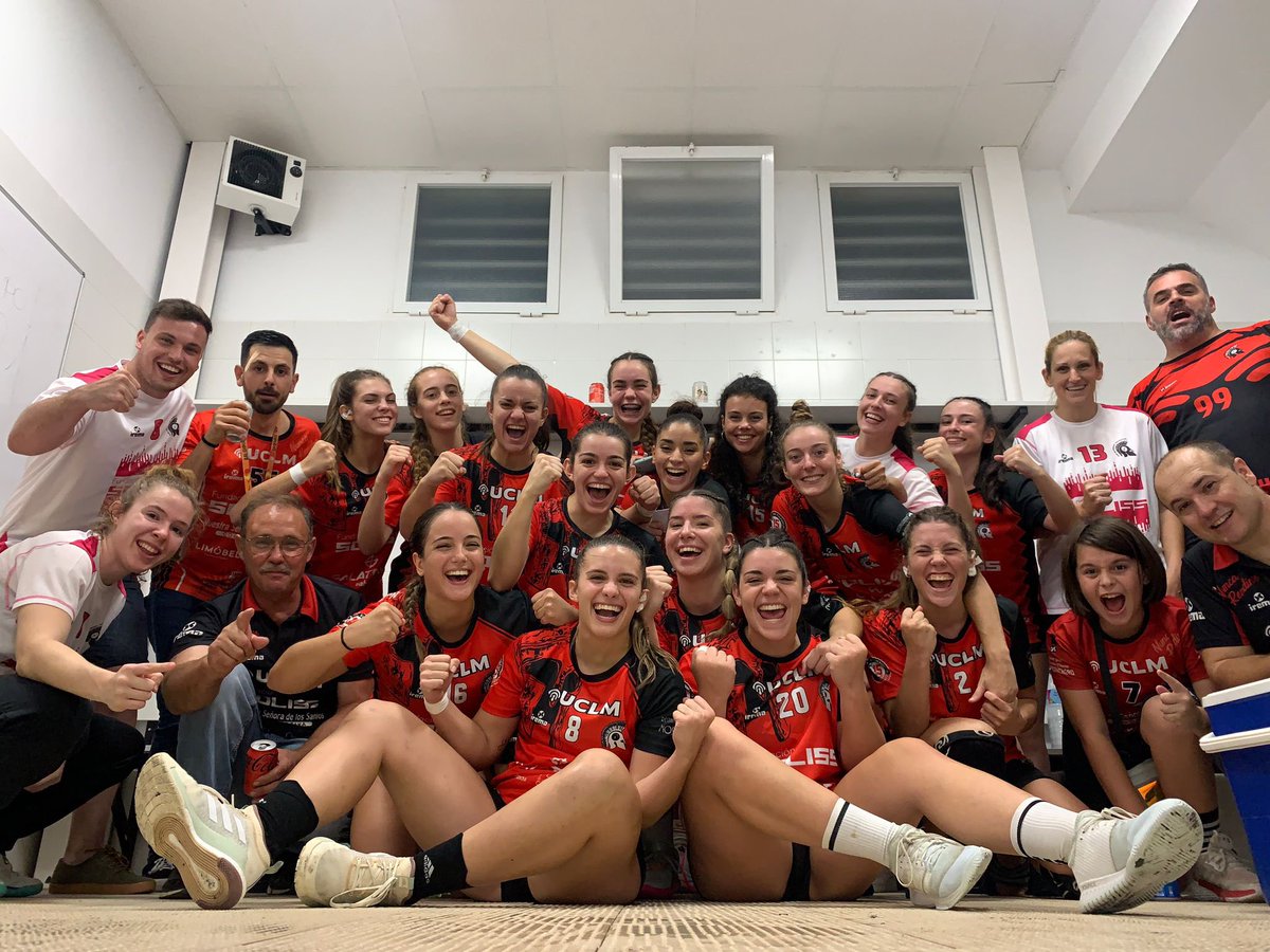 noeliandi11's tweet photo. A veces las quinielas están para romperlas😉 
Muy orgullosa de mi equipo!!
Las TO BE van a dar guerra en oro❤️🖤 @BMPozueloCva https://t.co/A3mBff2ZLK