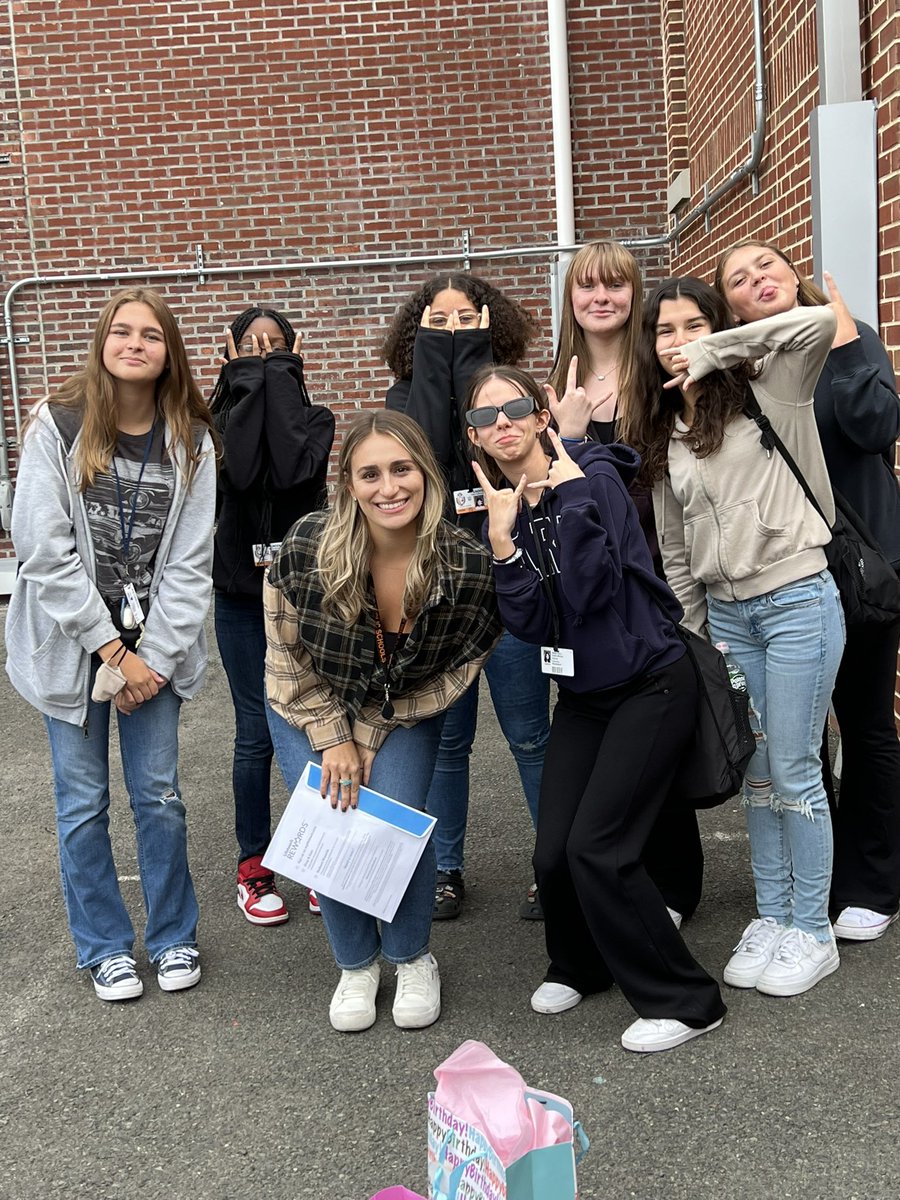 Some of my former not-so-little ones came to visit me on my ✨golden✨ birthday! 🥹