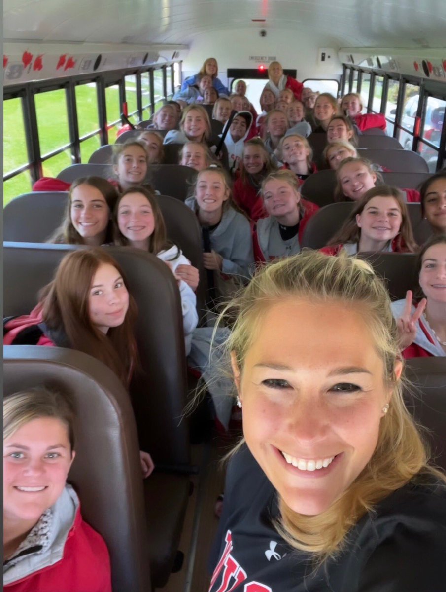 kimberu13's tweet photo. Another fun team picnic with @wilson_fh_ after our Warwick game! https://t.co/XqLnpNXn5J