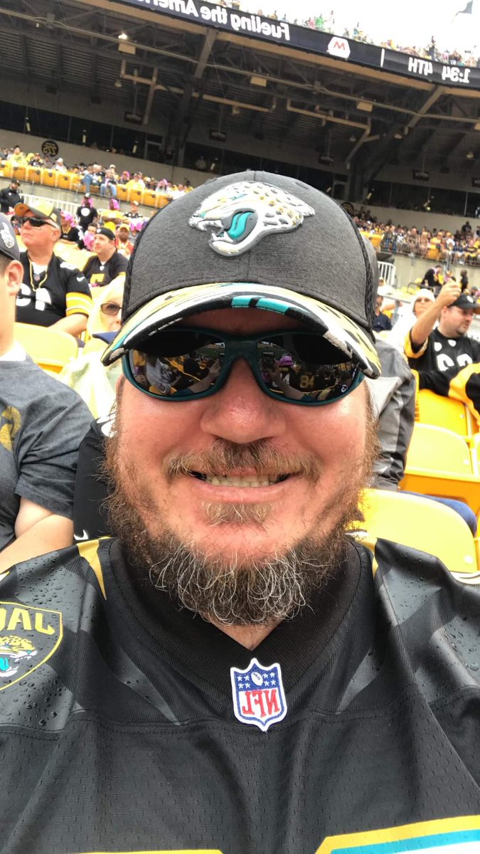 kajohodad's tweet photo. On this day, 5 years ago, i finally watched the Jaguars win in person at Heinz Field. #5picks https://t.co/Oxz6hRNk92