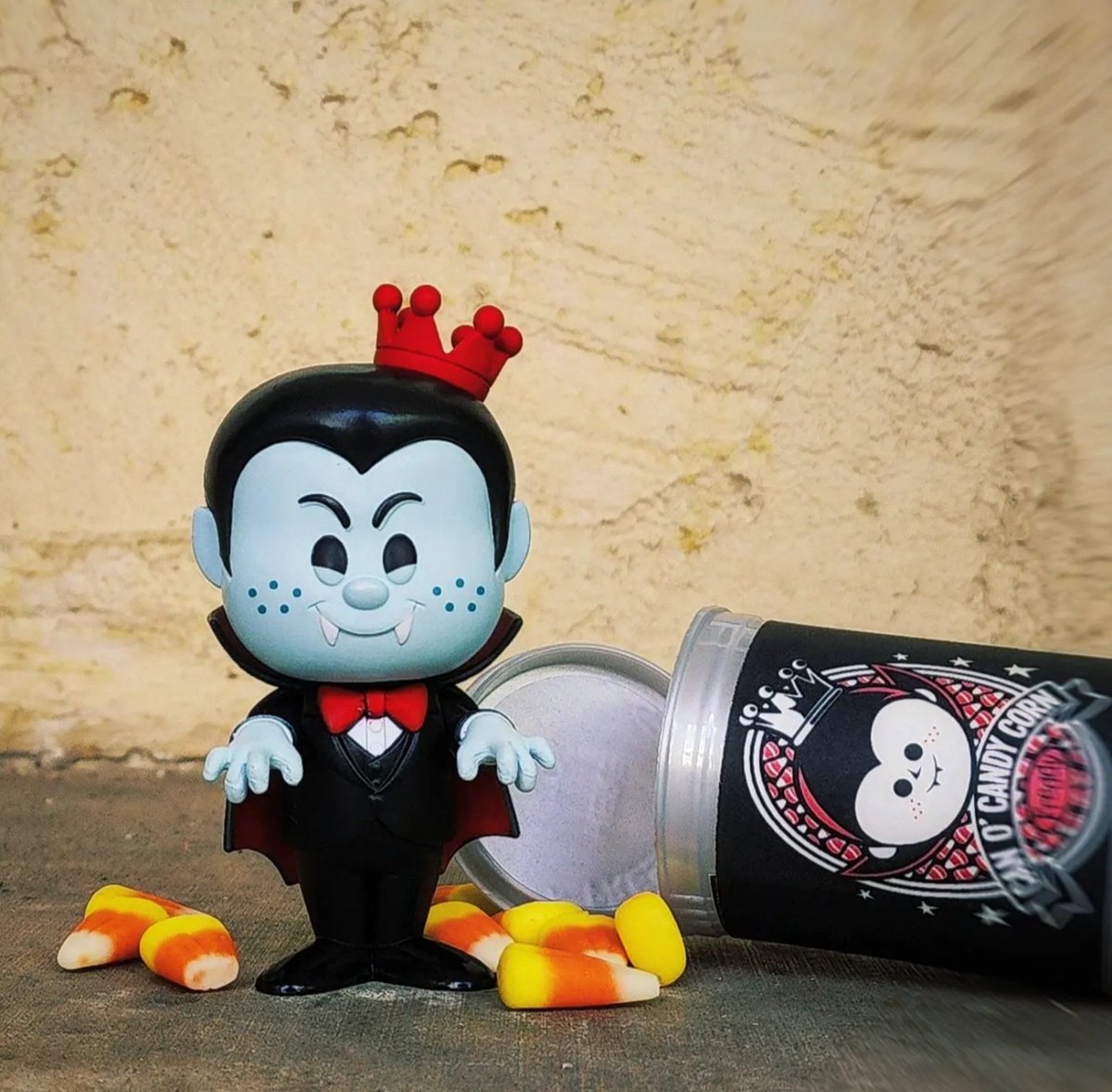 KMFH11's tweet photo. @funko #FunkoPhotoADayChallenge Candy Corn https://t.co/Z1C6kE0T3a