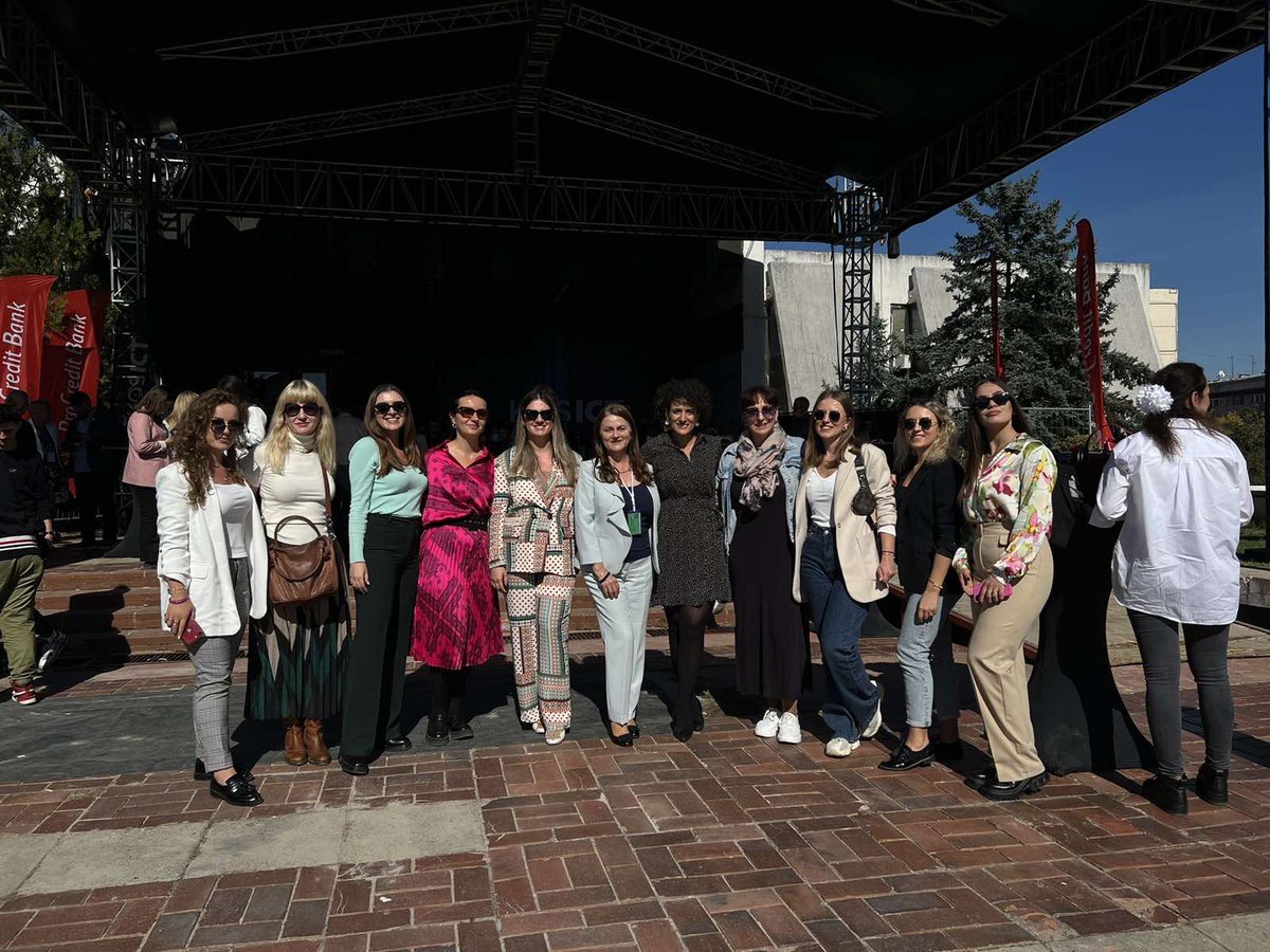 Teutasah's tweet photo. #KosICT among women who are making changes in Tech and STEM in #Kosovo. https://t.co/InS4BBrxlF