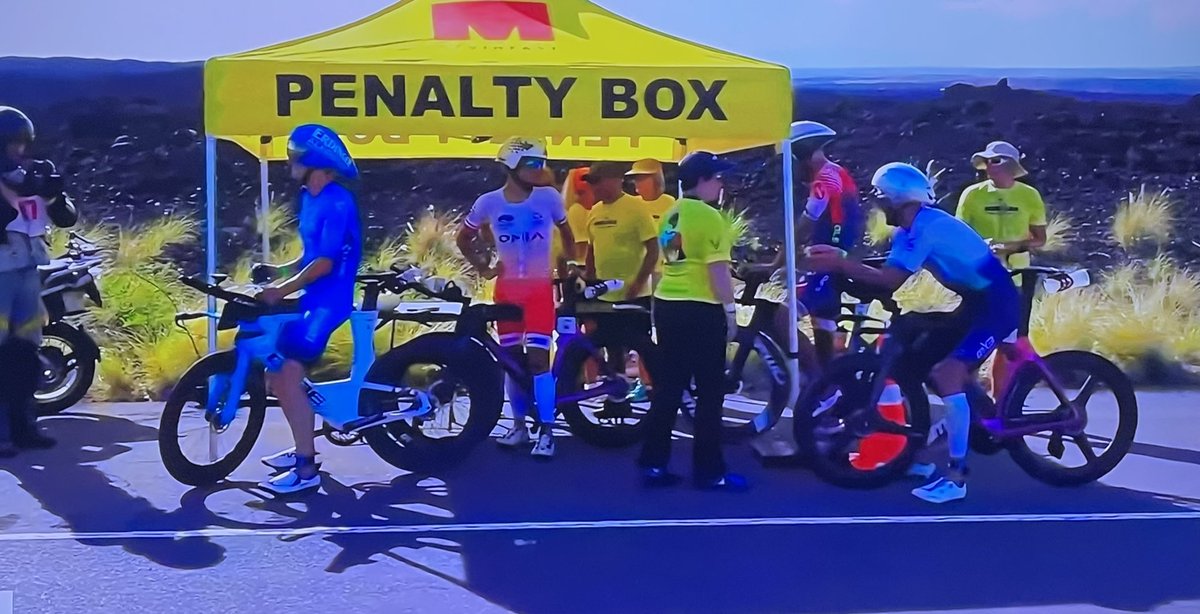protriathlonews's tweet photo. ANGERT and SMITH and PETERSEN and GUILLOUX 🛑 
5 minutes penalty 

Ironman Triathlon World Championship 🌸 HAWAII 2022 

🏊🏼‍♂️3.8km 🚴🏻‍♂️180 km🏃🏼‍♂️42.2km
#imtrinews #imwc #imkona #Kona #ironmanhawaii #finish #aliidrive #konapier #queenK #hawi #ironman #Triathlon #Triathlete #swimbikerun https://t.co/KUwYsjxuSl