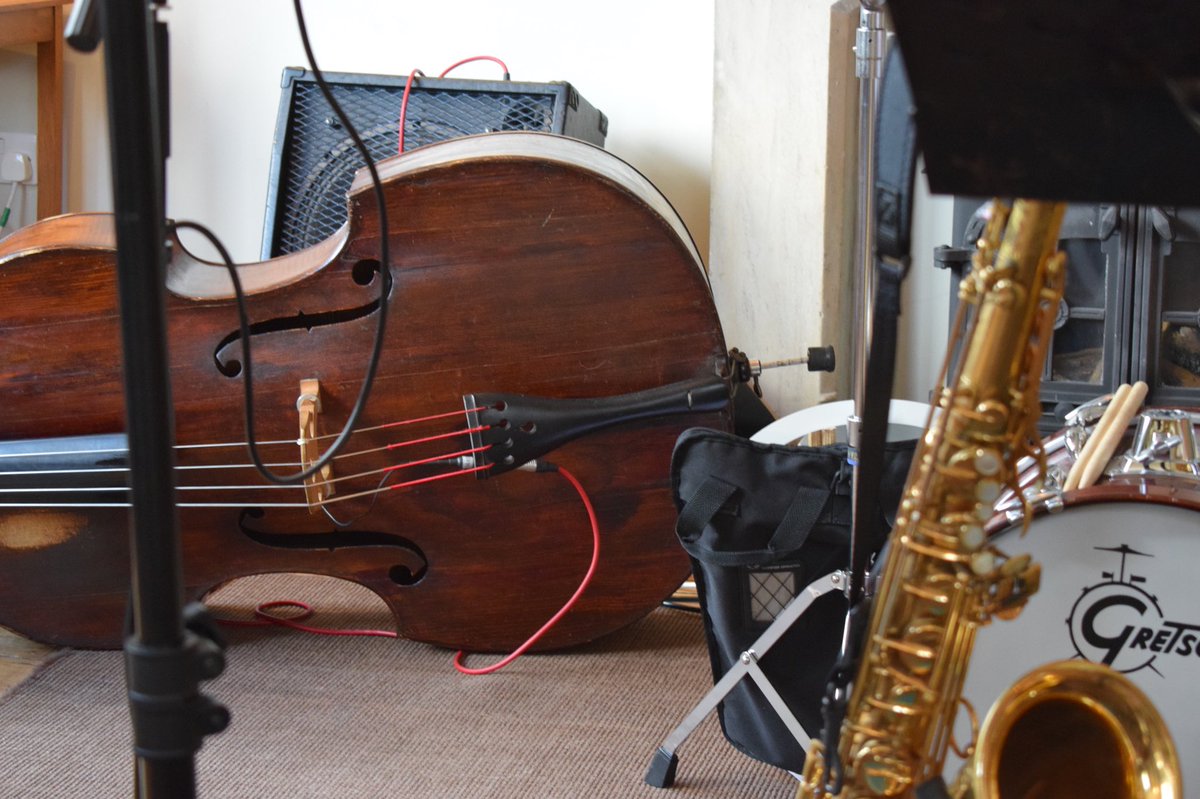 cliffeatdinham's tweet photo. Jazz Lunch Tomorrow, Tables from 12.00, Music from 12.30,
or just drop in for a Light Bite &amp; Pint !
https://t.co/1FAcKwI9Kf https://t.co/mThwBWvRWl
