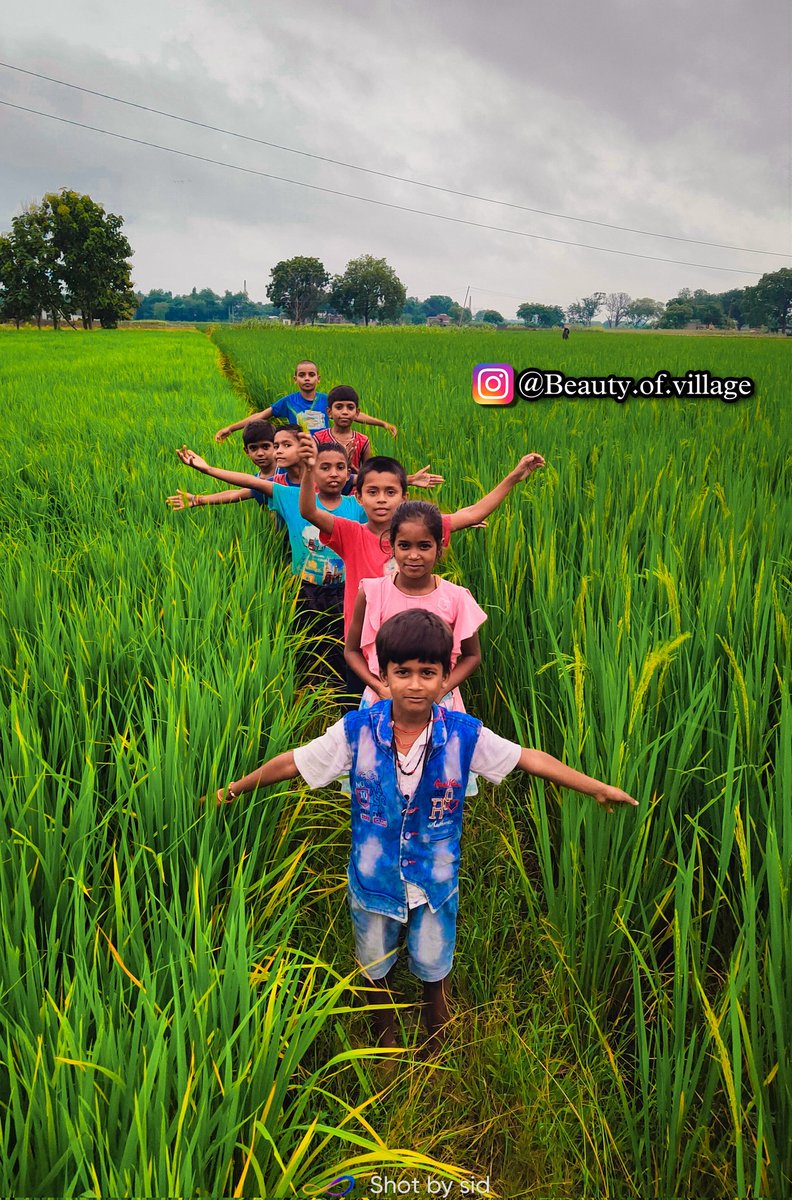 sid_varanasi's tweet photo. गांव और मासूम बचपन ✨❣️
.
.
.
#Village #गांव #जौनपुर #varanasi #वाराणसी #काशी https://t.co/bKkj2KJ3Id