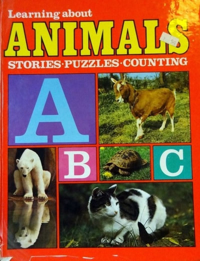 Books I had as a kid , #LearningAboutAnimals , back in the 70's this was the perfect gift for animals obsessed Julie, these days though some of the pictures show just what life was like for the zoo animals of the day. #vintagebooks #oldbooks