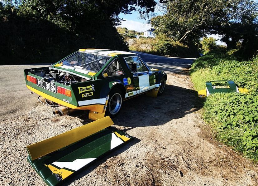 ClanCrusader's tweet photo. Clan rally car owner, Danny Gibson giving us a masterclass in breaking down in style. 🔧 👌🏻

#ClanCrusader #TeamClan https://t.co/upTbvLjXT3