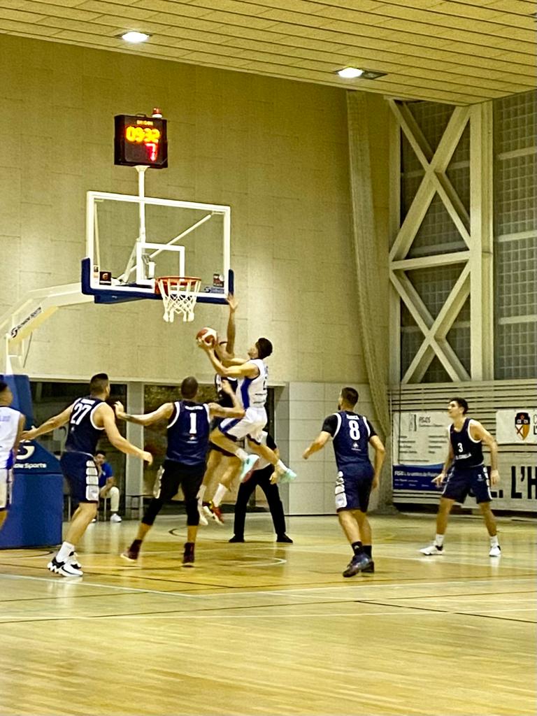 cbhospitalet's tweet photo. #LEBPlata Jornada 1
Final 3er quart
@cbhospitalet 47
@BasquetCornella 46
#GoHospiGo https://t.co/6gvvvgSGiX