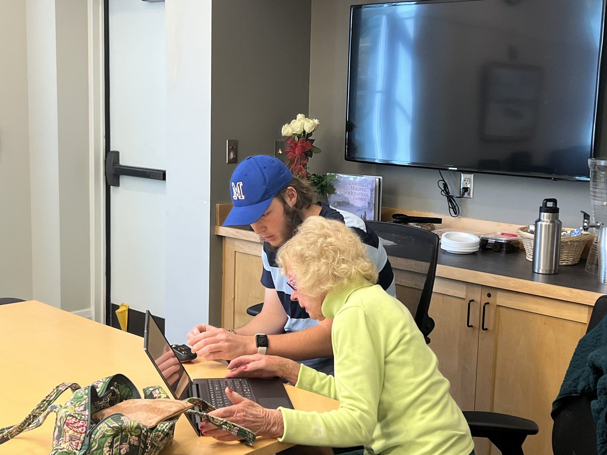 mmhslmc's tweet photo. Our first #techsperts since March, 2020! #Mashpee #WeAreMashpee https://t.co/azvnXVqTpT