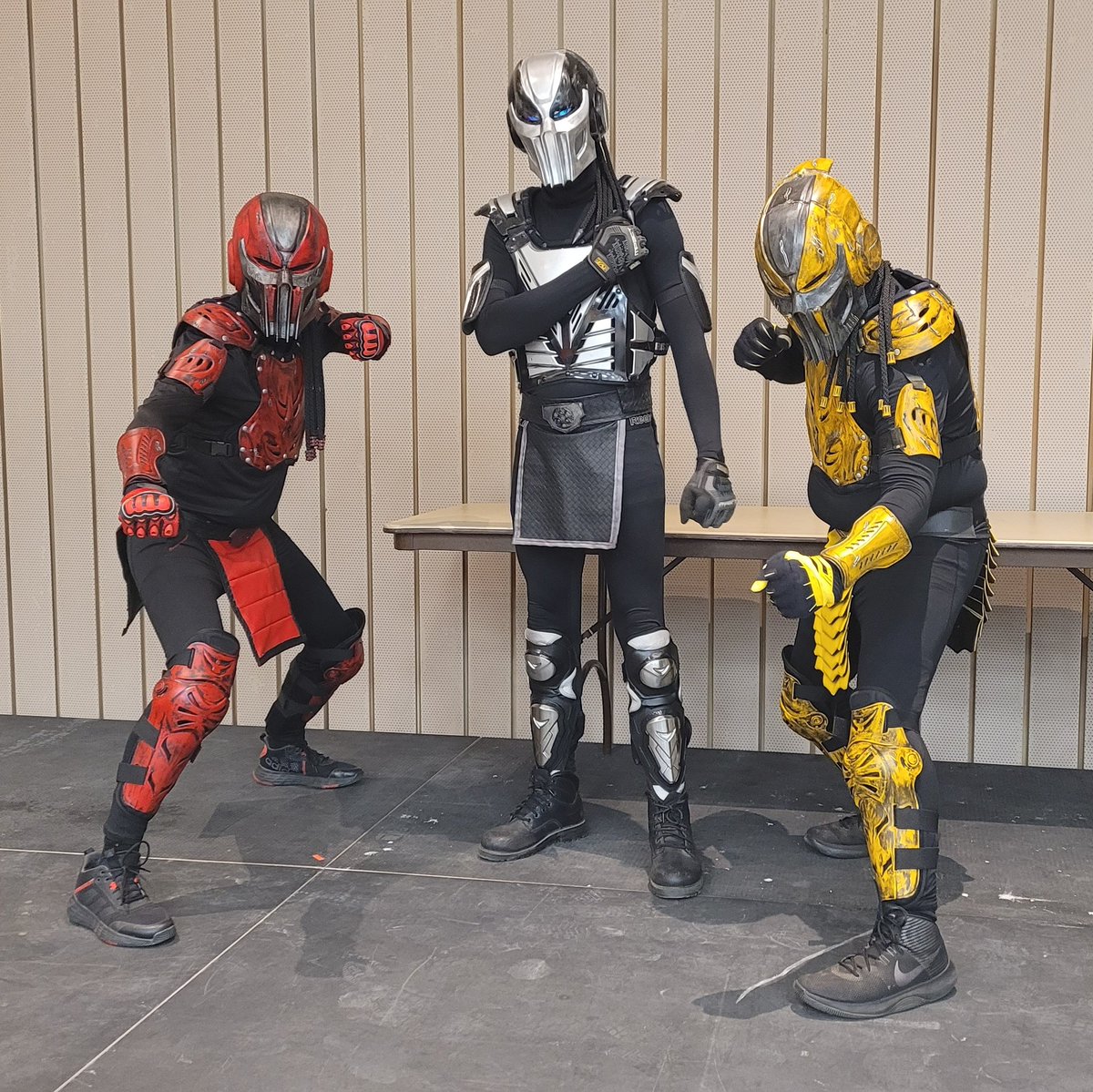 MiKeMcDnet's tweet photo. #Congrats to the 3rd place winners of the Advanced #Cosplay contest at @CollectorsMaze #LevelUpICTcon -
the @MortalKombat #LinKuei #CyberNinjas #MK3 #CyberInitiative -
#Sektor, #Smoke, & #Cyrax
@CenturyII #MK30 #30thAnniversaryOfMortalKombat
#3Dprinting https://t.co/QIBej3xuoq