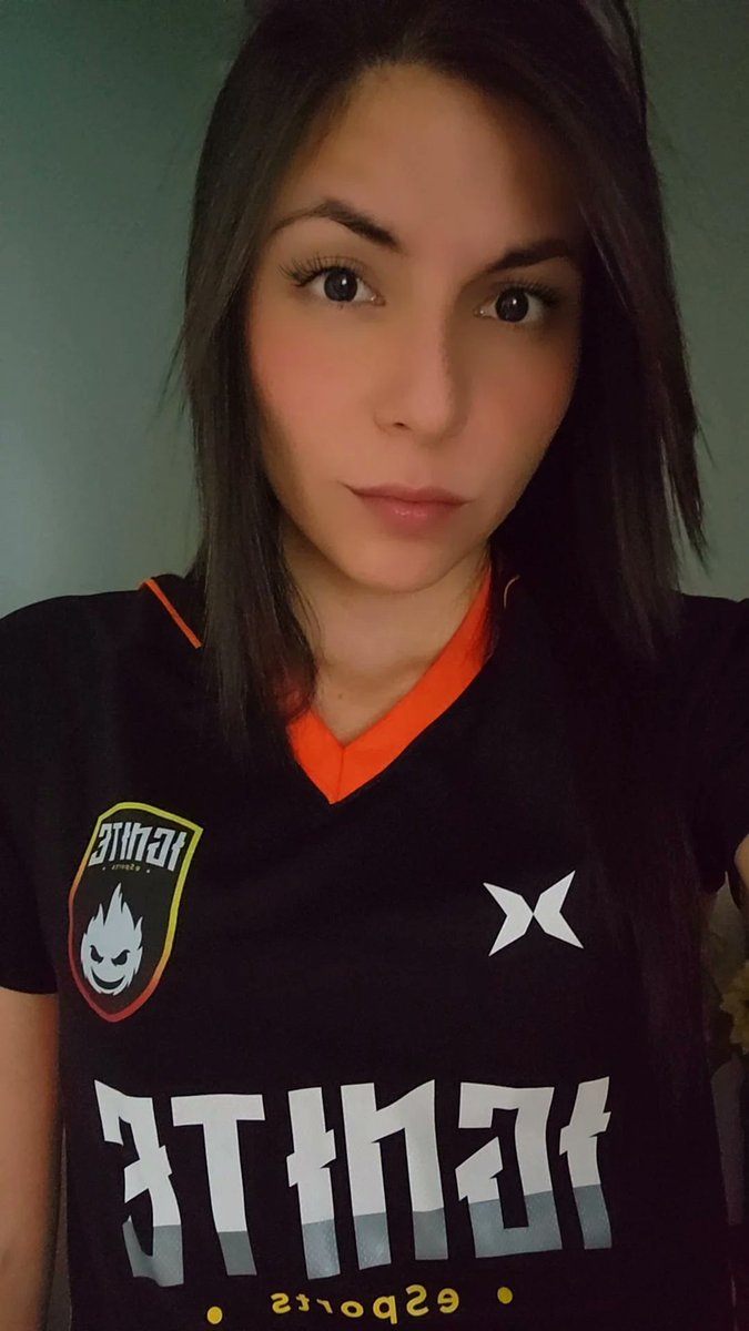 MegonmaGaming's tweet photo. @cristian_ortzx @esport_ignite Yo ya soy Ignite 🔥😁 https://t.co/cLRIBsvtJa