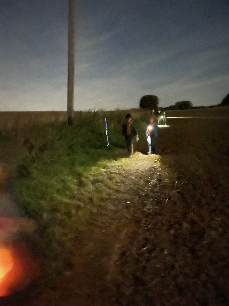 1stBraughing's tweet photo. Cub district night hike https://t.co/3suq7MF4aH
