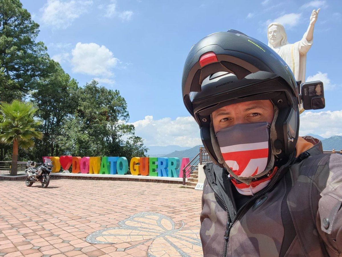 gdw97's tweet photo. ¡Gracias totales! por su aportación, sin duda será muy bien aprovechada.
¡Mi reconocimiento a los productores de calzado de #SanMateoAtenco!
🤜🏼🤛🏼
#RuEdoMex #CEVER #Motorrad https://t.co/2GDYzTlPdn